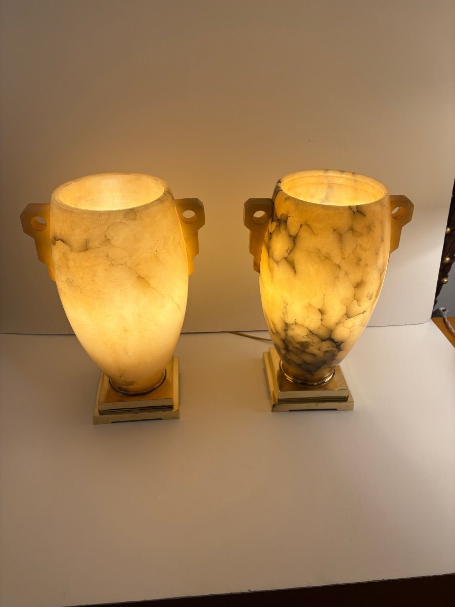 Paire de lampes en albâtre et en laiton doré -photo-2