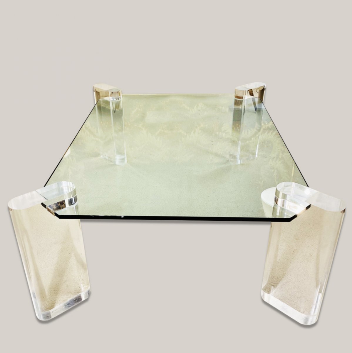 Table Basse En Plexiglas