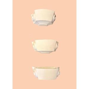 Suite de trois appliques en plâtre art déco 