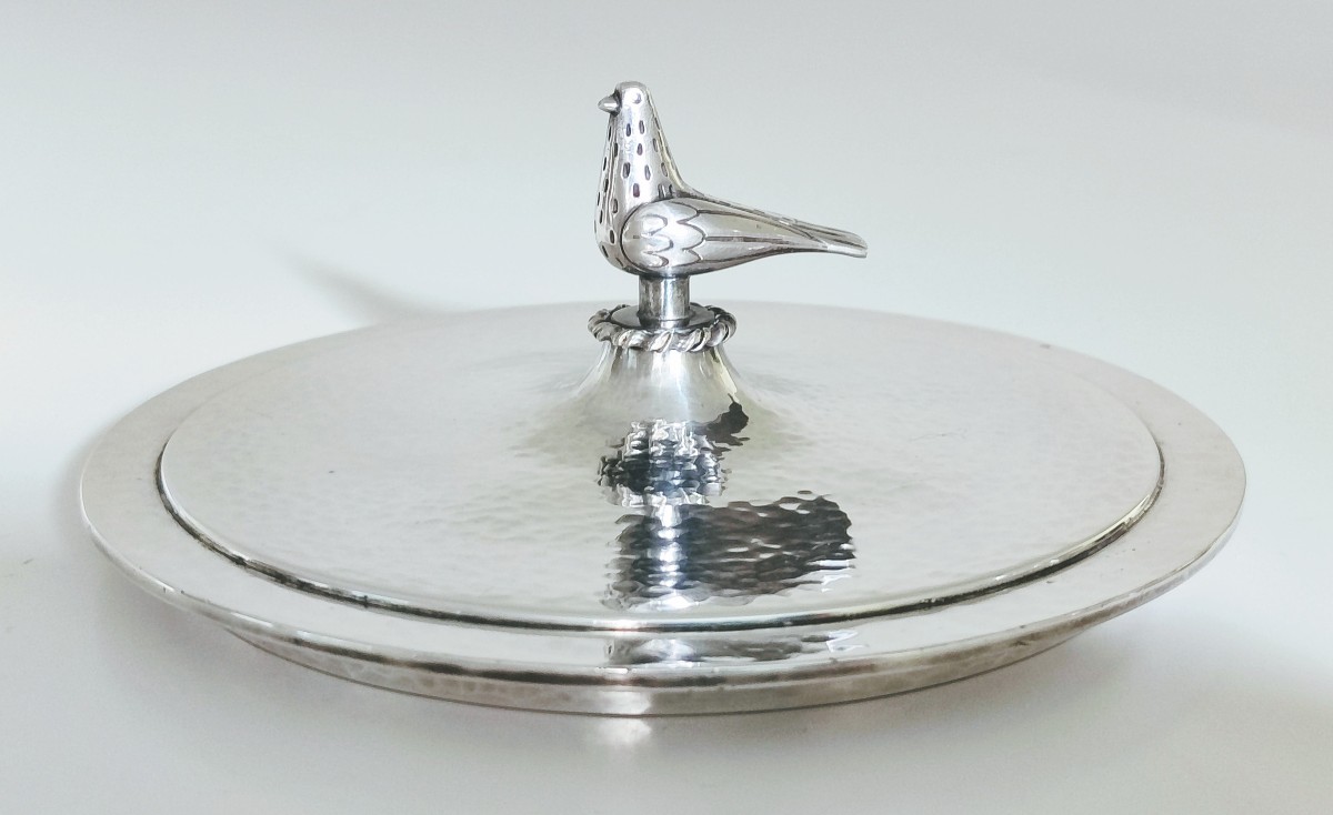 Art Deco Ciborium In Hammered Silver Metal -photo-4