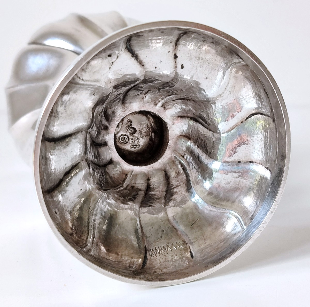 Saupoudreuse en argent massif Liège 1776 Antoine-Sébastien Houtain -photo-2