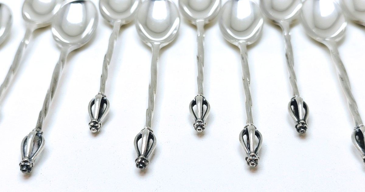 Twelve Sterling Silver Teaspoons And Twelve Cake Forks -photo-2