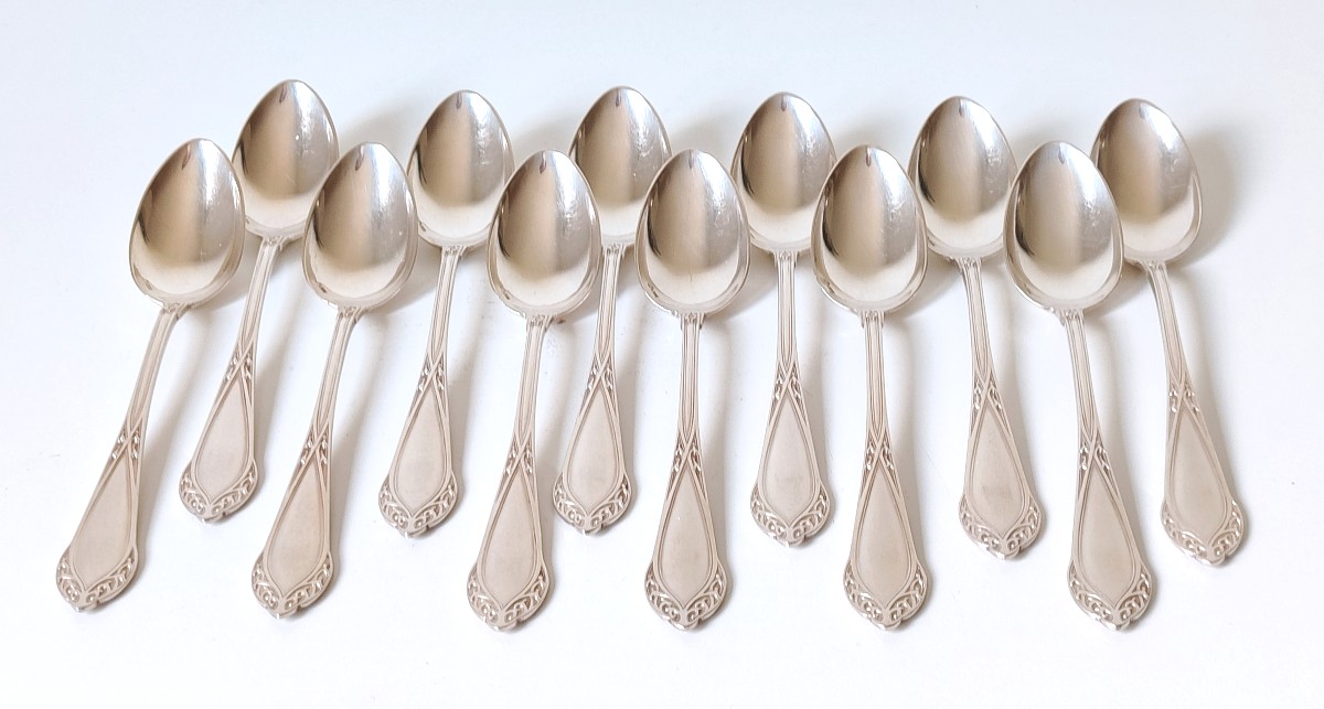 Douze cuillères à café avec la pince à sucre art nouveau en argent massif -photo-4