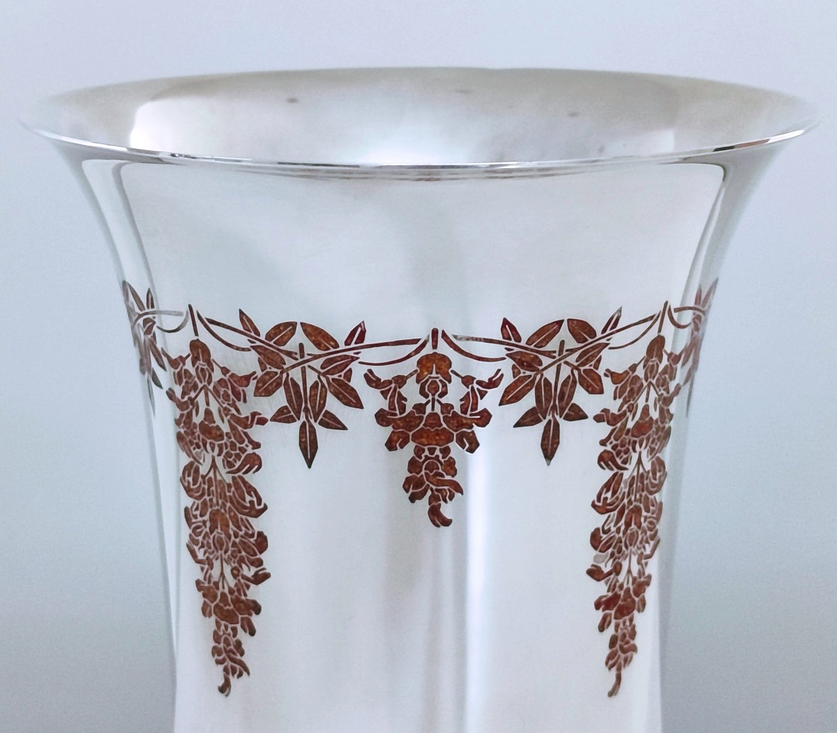  Vase art deco en argent massif et laque rouge à semis de poudre d'or Philippe Wolfers -photo-3