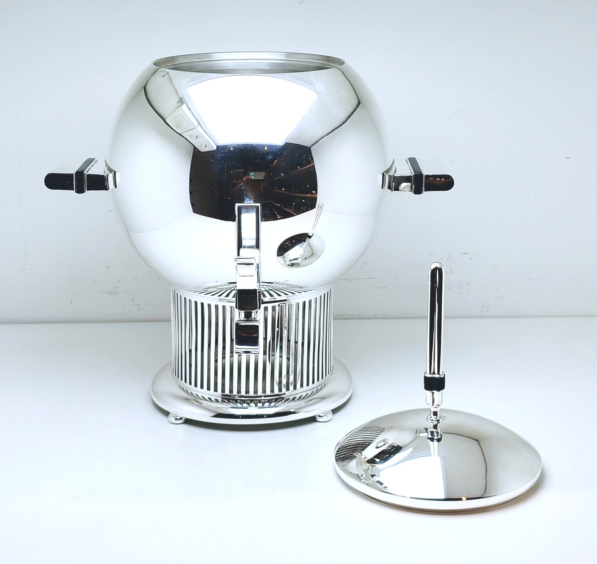 Modernist Samovar In Solid Silver And Onyx Alessi Design Eliel Saarinen -photo-2