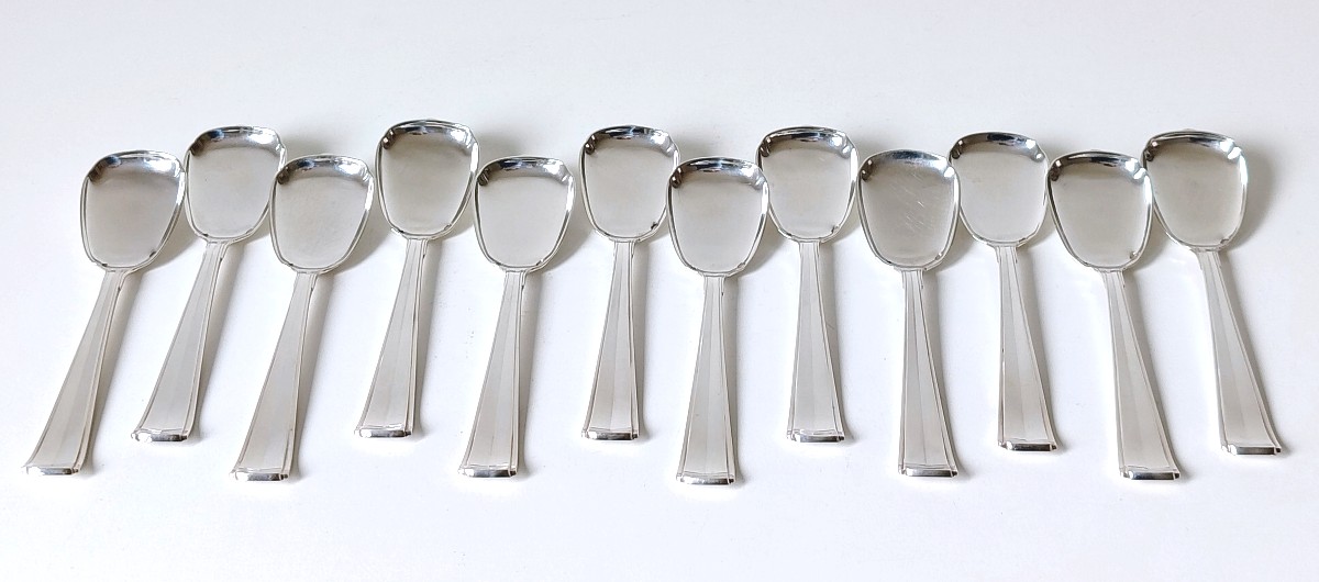 Twelve Christofle Solid Silver Art Deco Ice Cream Spoons 