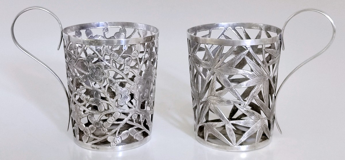 Deux supports de verre en argent massif chinois