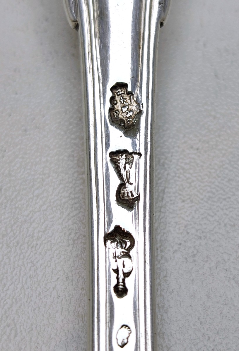 Eighteen Solid Silver Table Forks And Eighteen Spoons With Coats Of Arms, 18th Century -photo-6