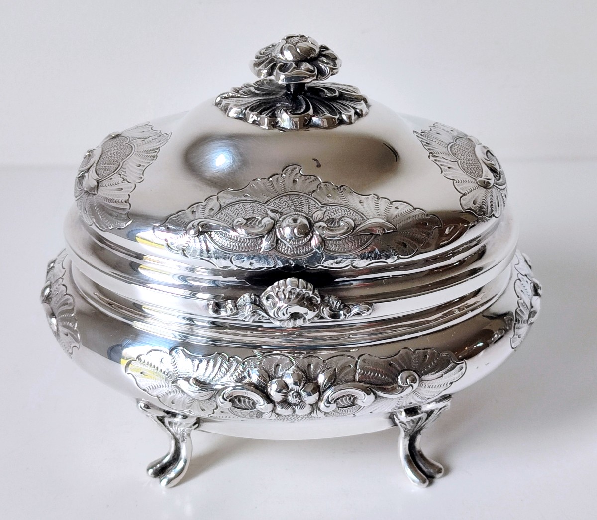 Sucrier en argent massif 