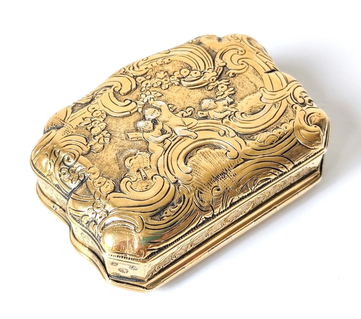 Boîte à priser en argent massif vermeil Paris 1730-photo-1