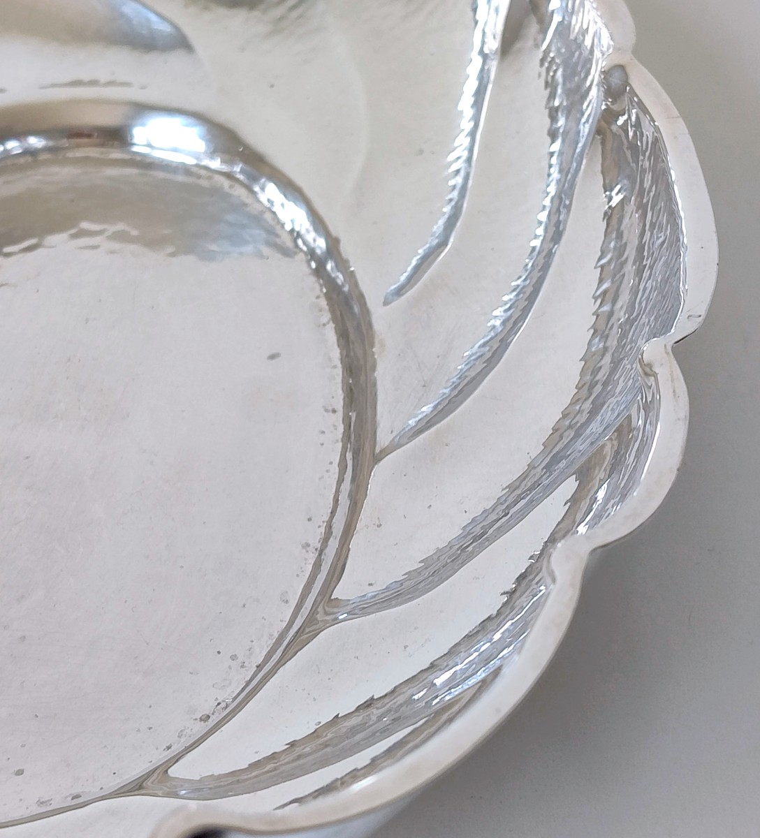 Corbeille en argent massif martelé -photo-3