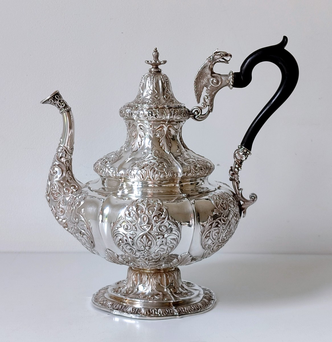 Théière en argent massif Bruxelles 1831-1868 Philippe Joseph Allard 