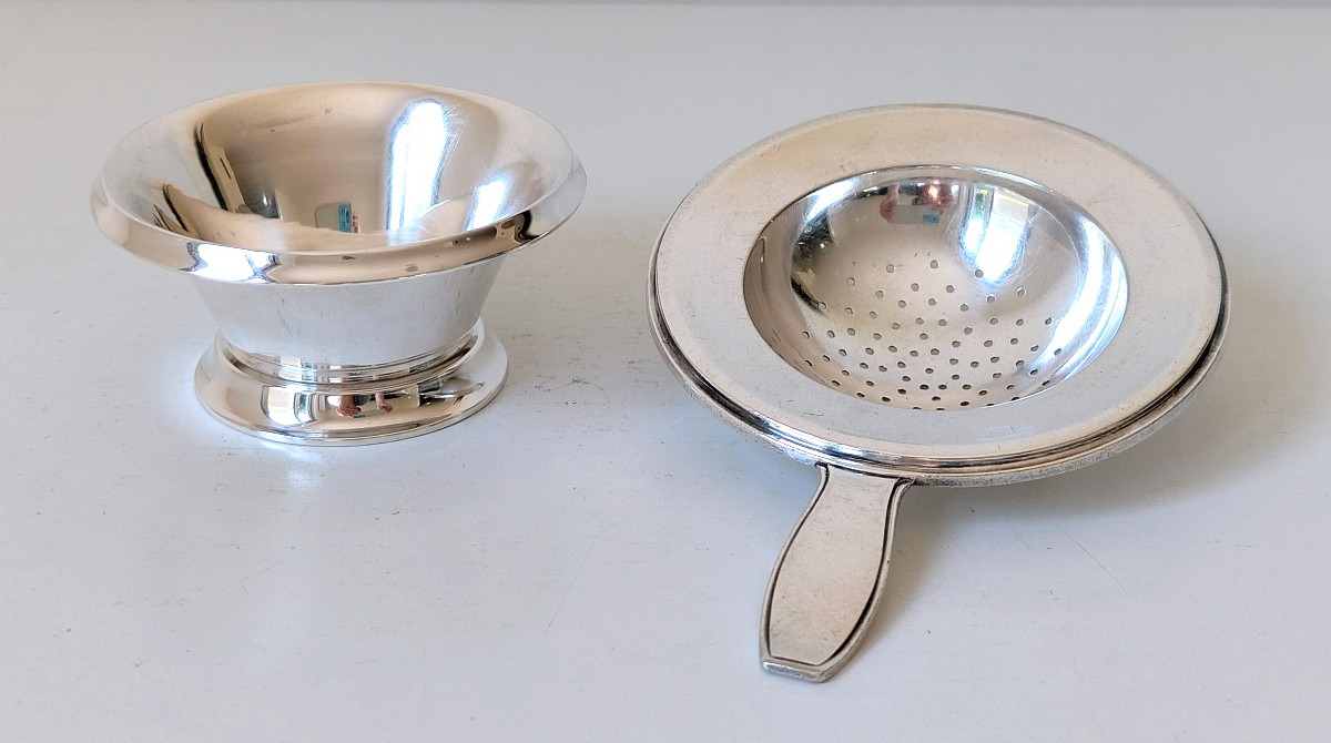 Wolfers Solid Silver Art Deco Tea Strainer, Jade Model-photo-4