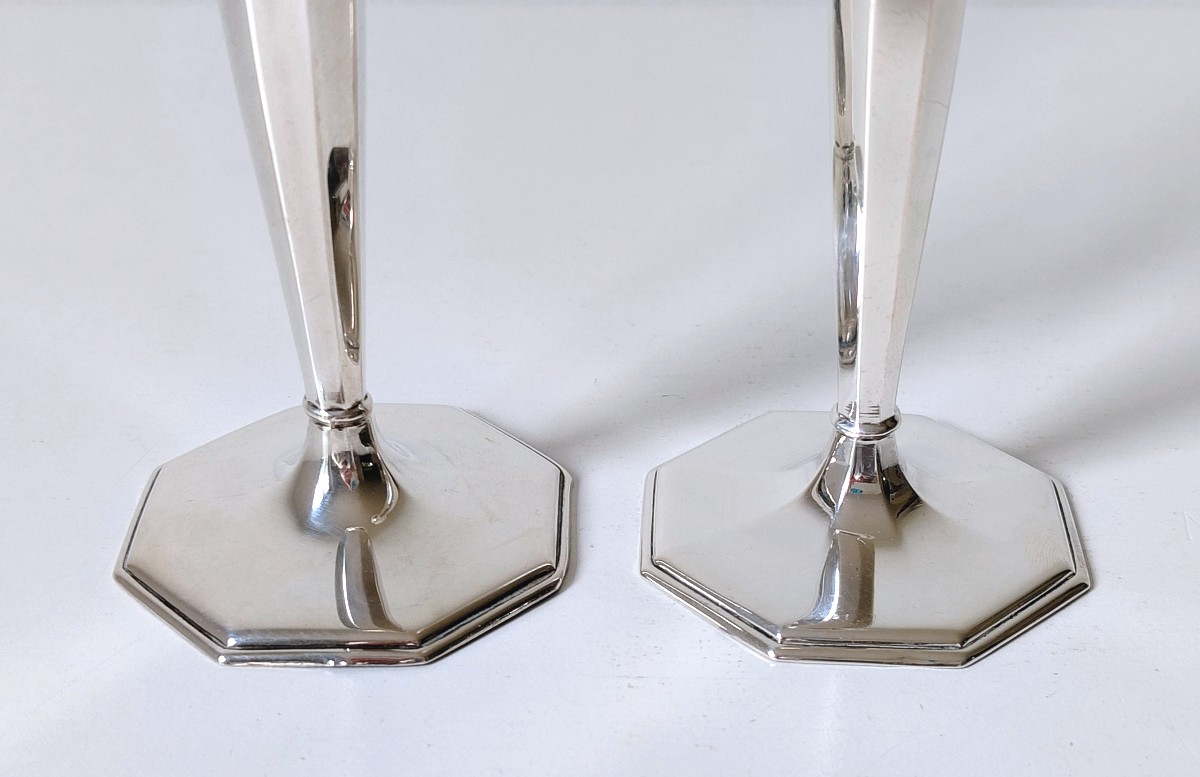 Une paire de petits vases de table en argent massif -photo-1