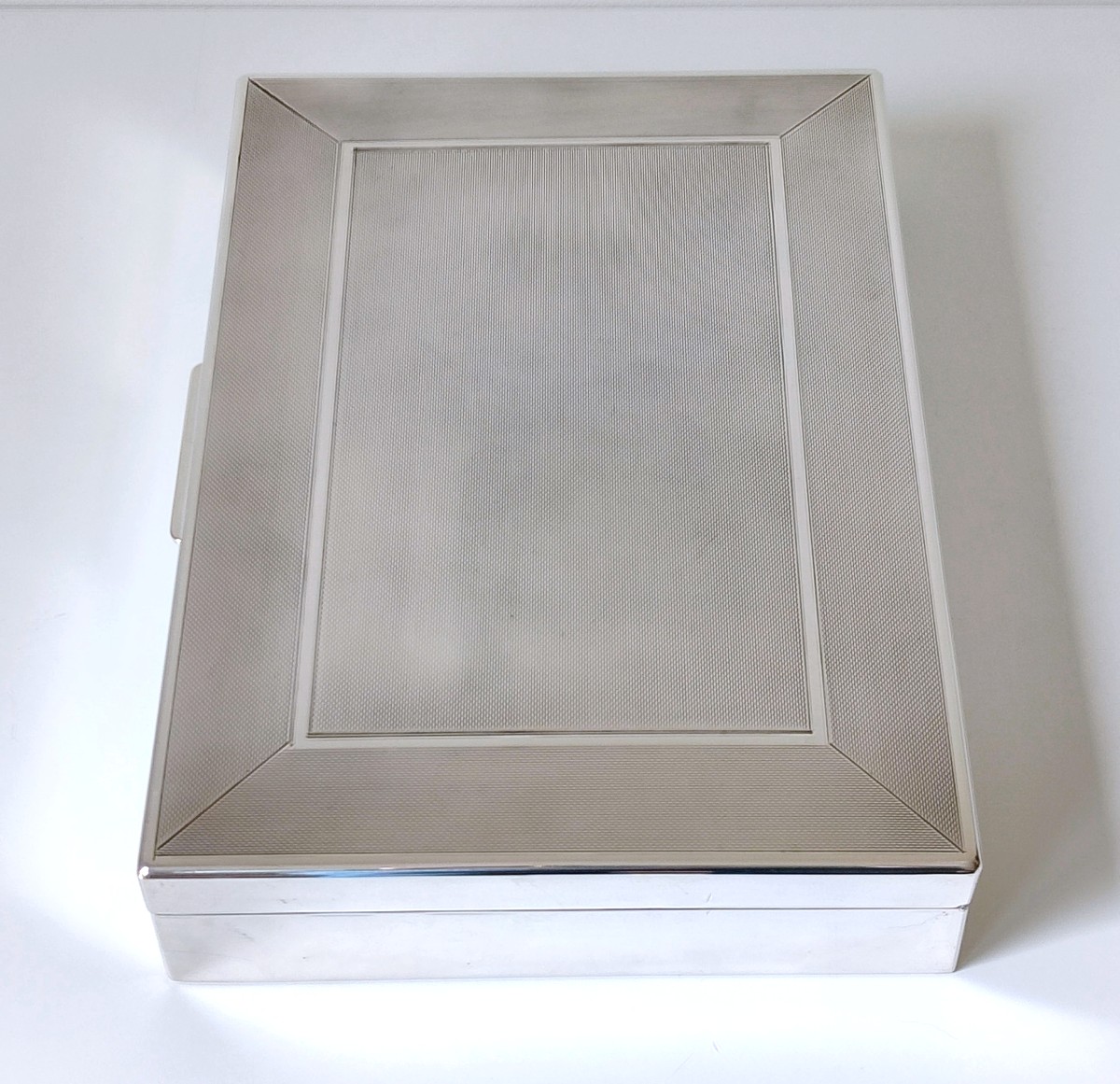 Boîte art deco en argent massif -photo-2