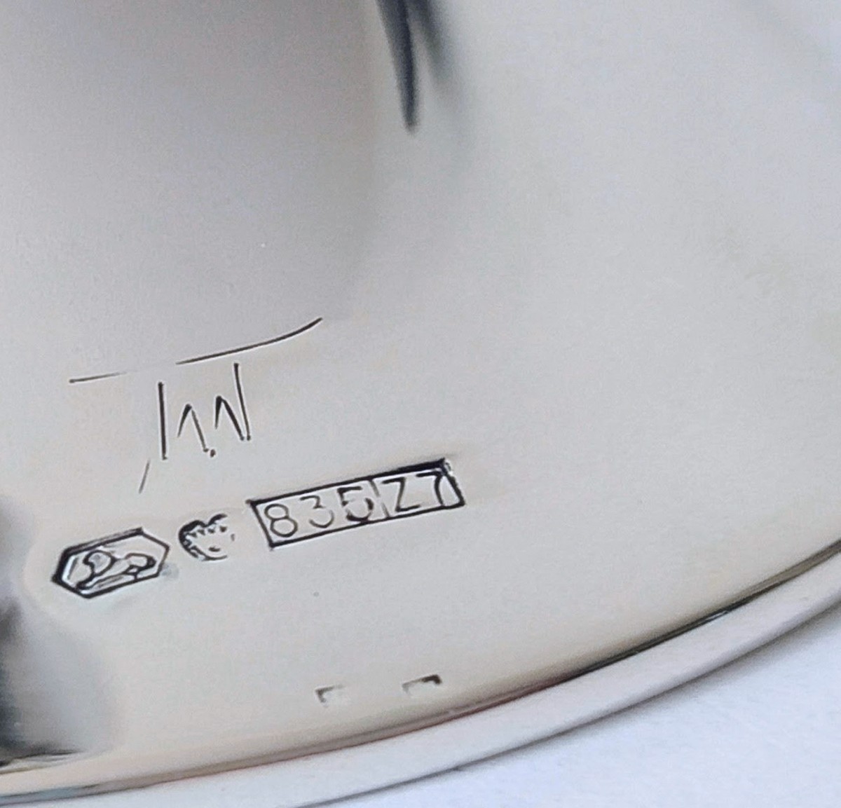 Une paire de bougeoirs "Trumpetti" en argent massif  Tapio Wirkkala -photo-3