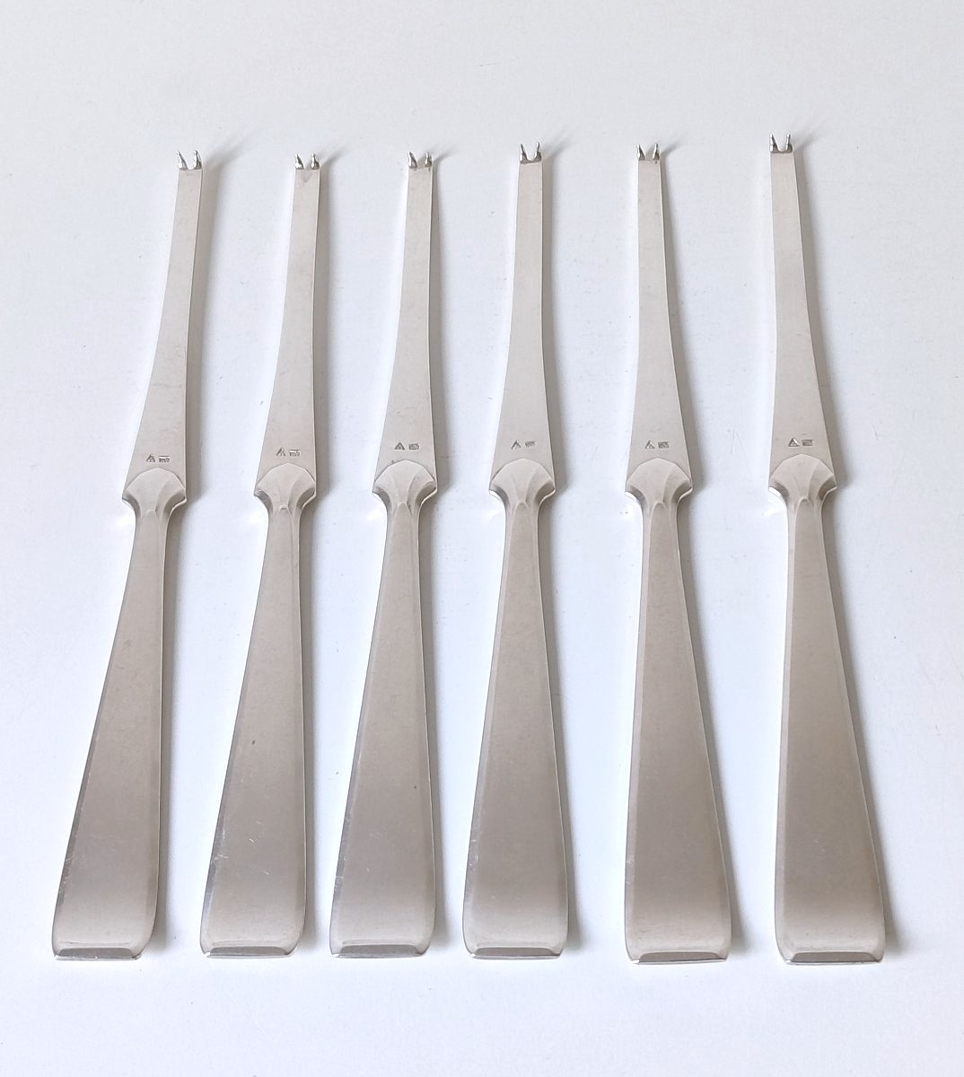 Six curettes à homard art deco en argent massif Philippe Wolfers modèle Gioconda 