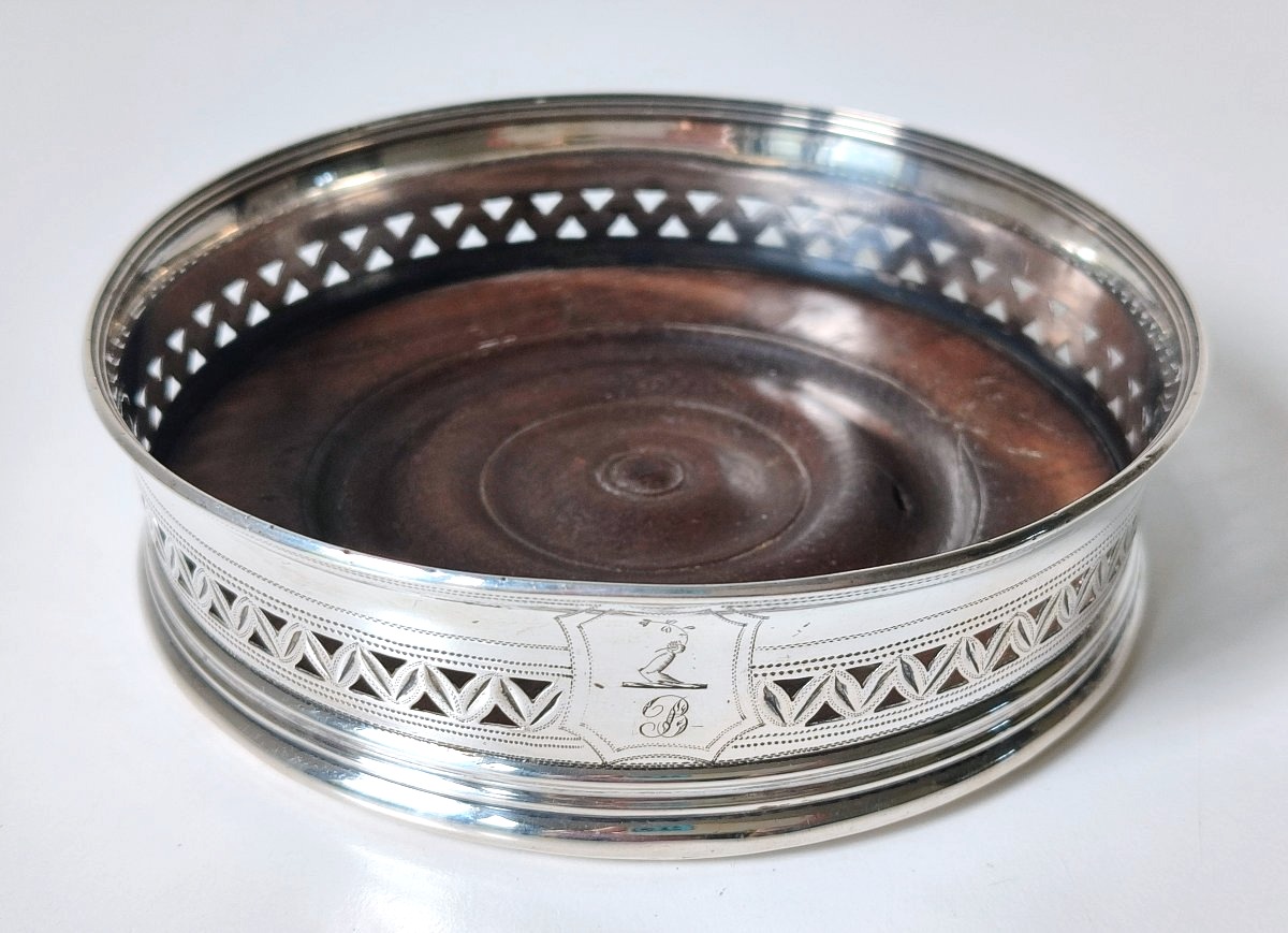 Dessous de bouteille en argent massif Londres 1794-photo-2