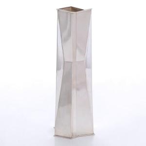 Vase moderniste en argent massif Tapio Wirkkala modèle TW 6-4