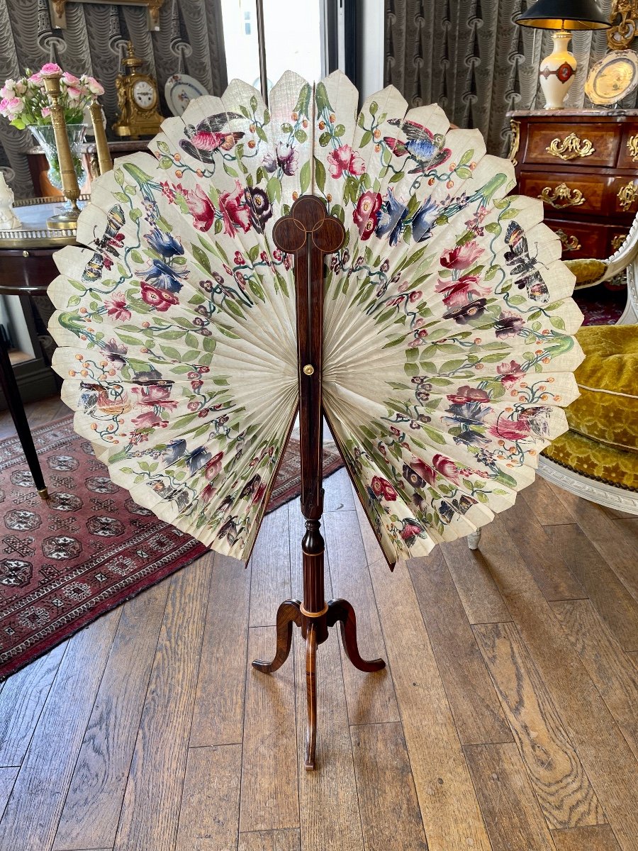 Beautiful And Rare Circular Screen Fan On A Rosewood Stand From The Restoration Period - Charles