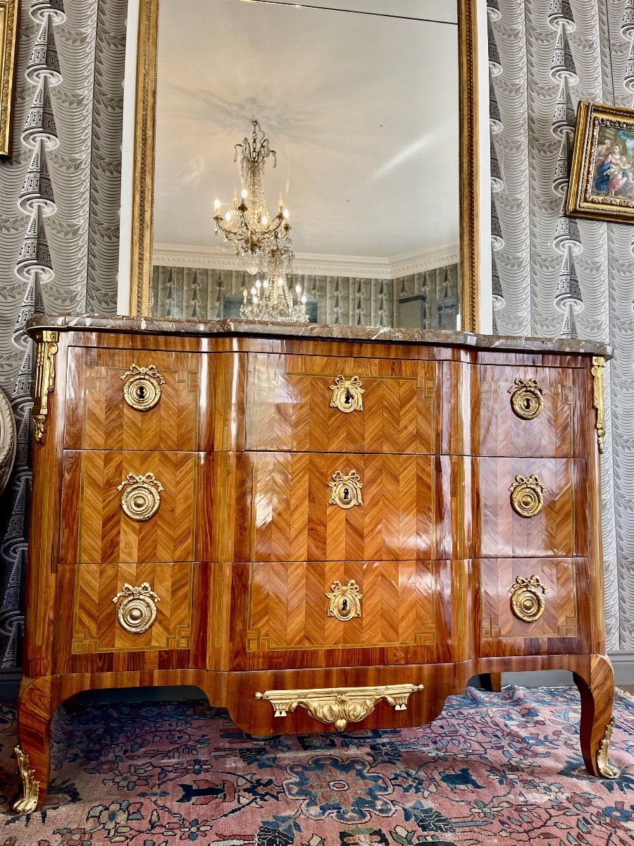 Commode Marquetée D’époque Transition attribuée à J-C Stumpff  - XVIIIe siècle