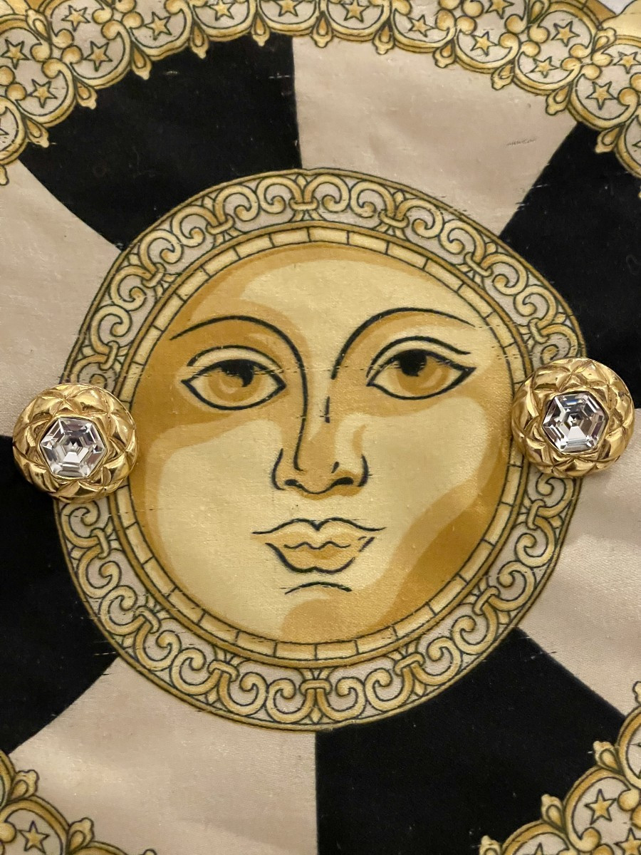 Boucles d'oreille / Clips  Vintage Chanel  - Année 1990