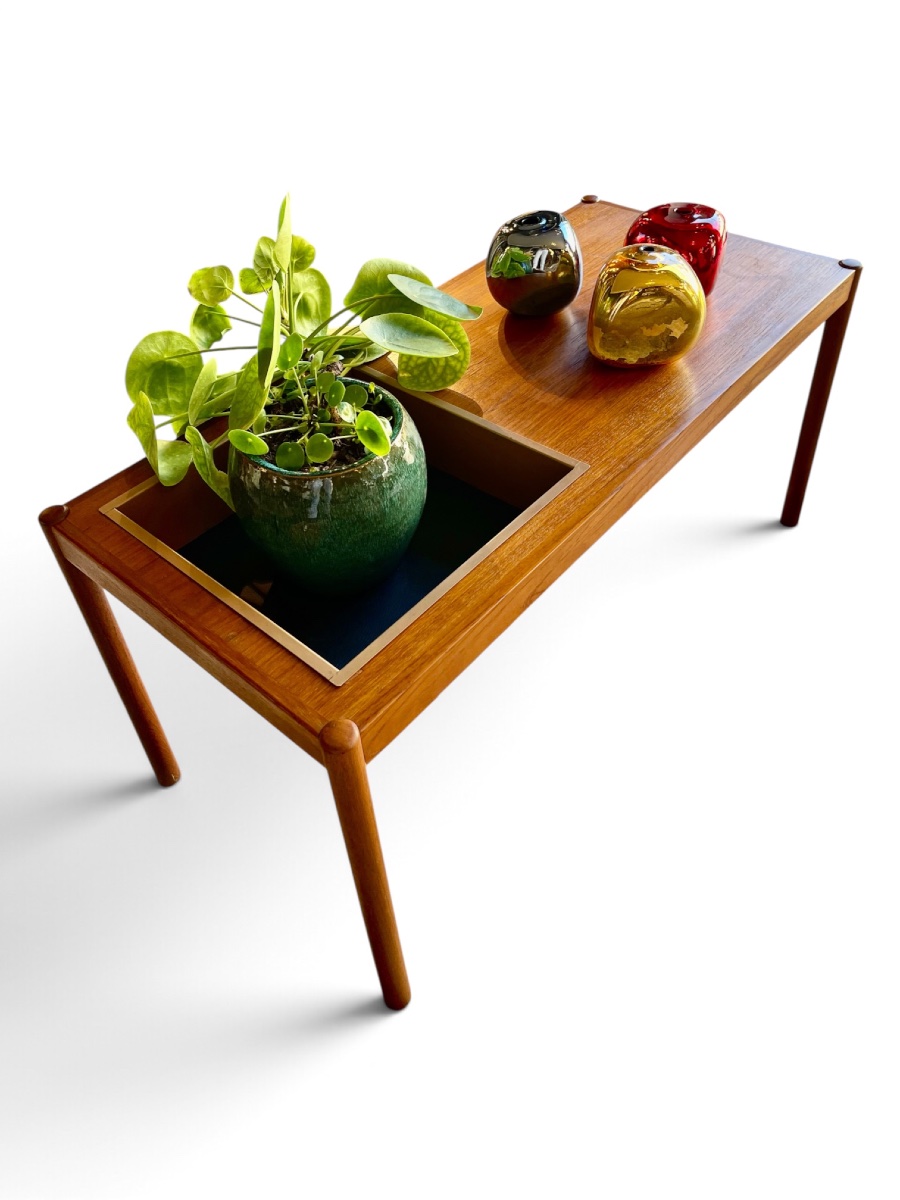 Scandinavian Teak Coffee Table With Built-in Planter, Sweden, 1970s