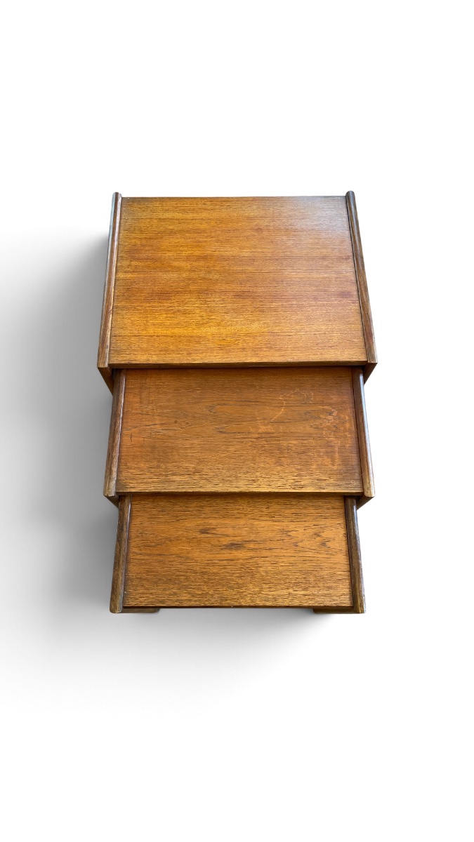 Série de 3 tables gigognes. G-Plan Modèle « Quadrille » en teck par Roger Bennett - Année 1960-photo-8