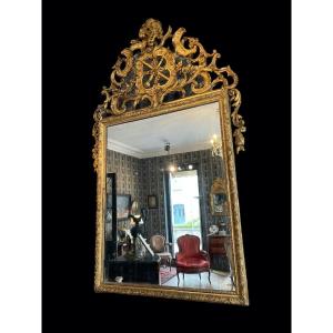 Grand Miroir d'époque Régence En Bois Doré Et Sculpté XVIIIe Siècle