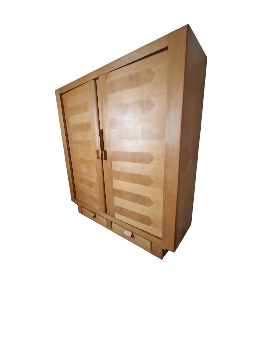 Armoire vintage en chêne et marqueterie de chêne, Guillerme et Chambron-photo-2