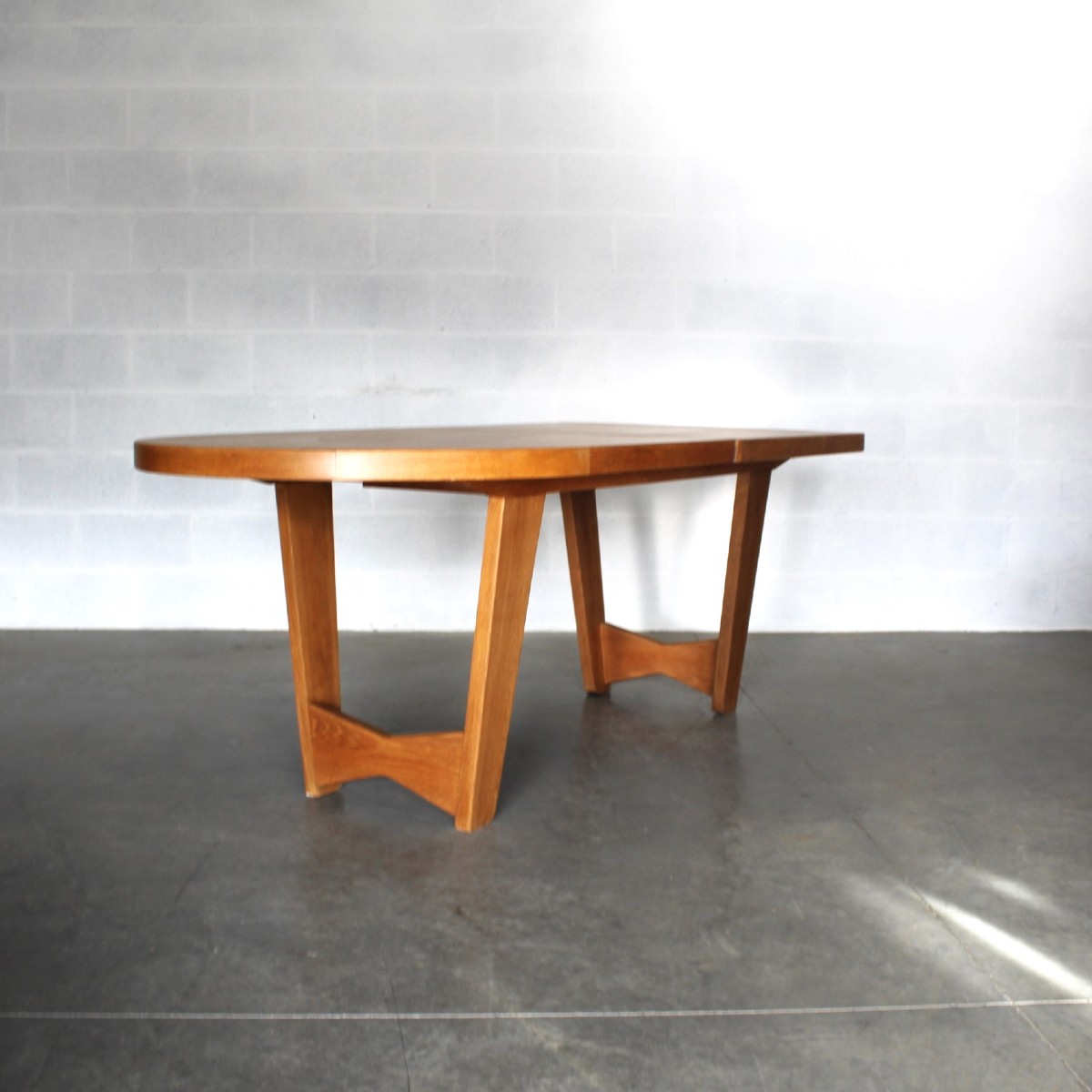 Vintage Light Oak Dining Table By Guillerme And Chambron-photo-3
