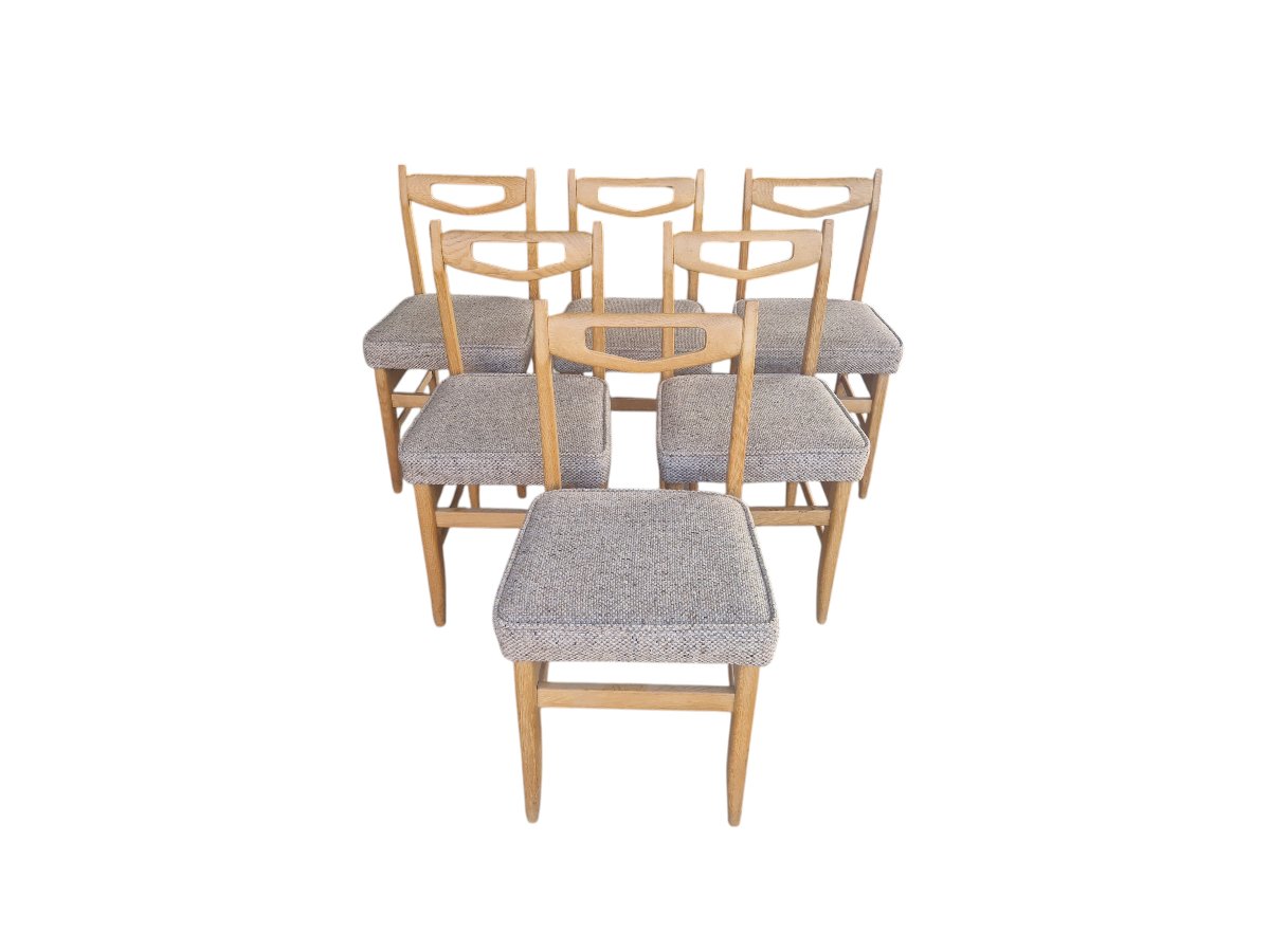 Série de six chaises vintage en chêne clair, Guillerme et Chambron