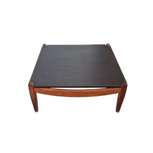 Table basse scandinave en teck et ardoise
