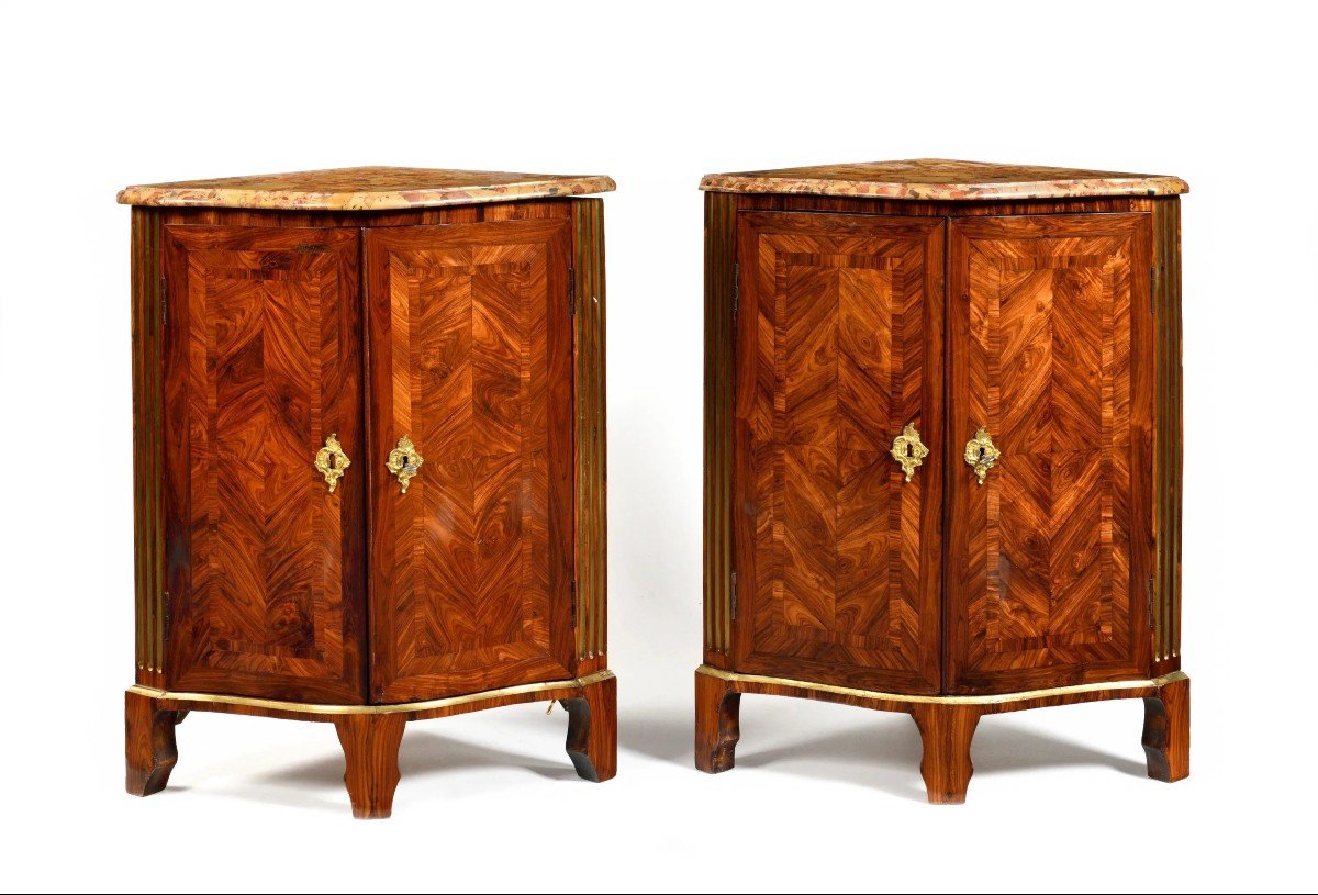 Pair Of Corner Cabinets With Domed Facade Pierre Migeon II (1696-1758)