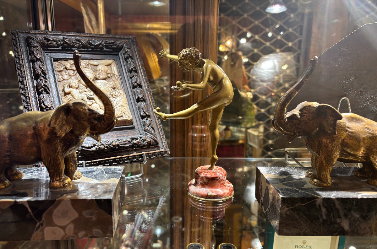 Claire Colinet (1880-1950) "La Jongleuse Nue", bronze doré, Art déco.-photo-2