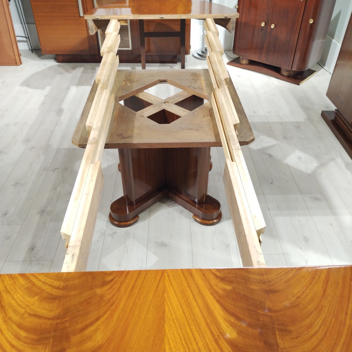 Art Deco Round Dining Table-photo-4