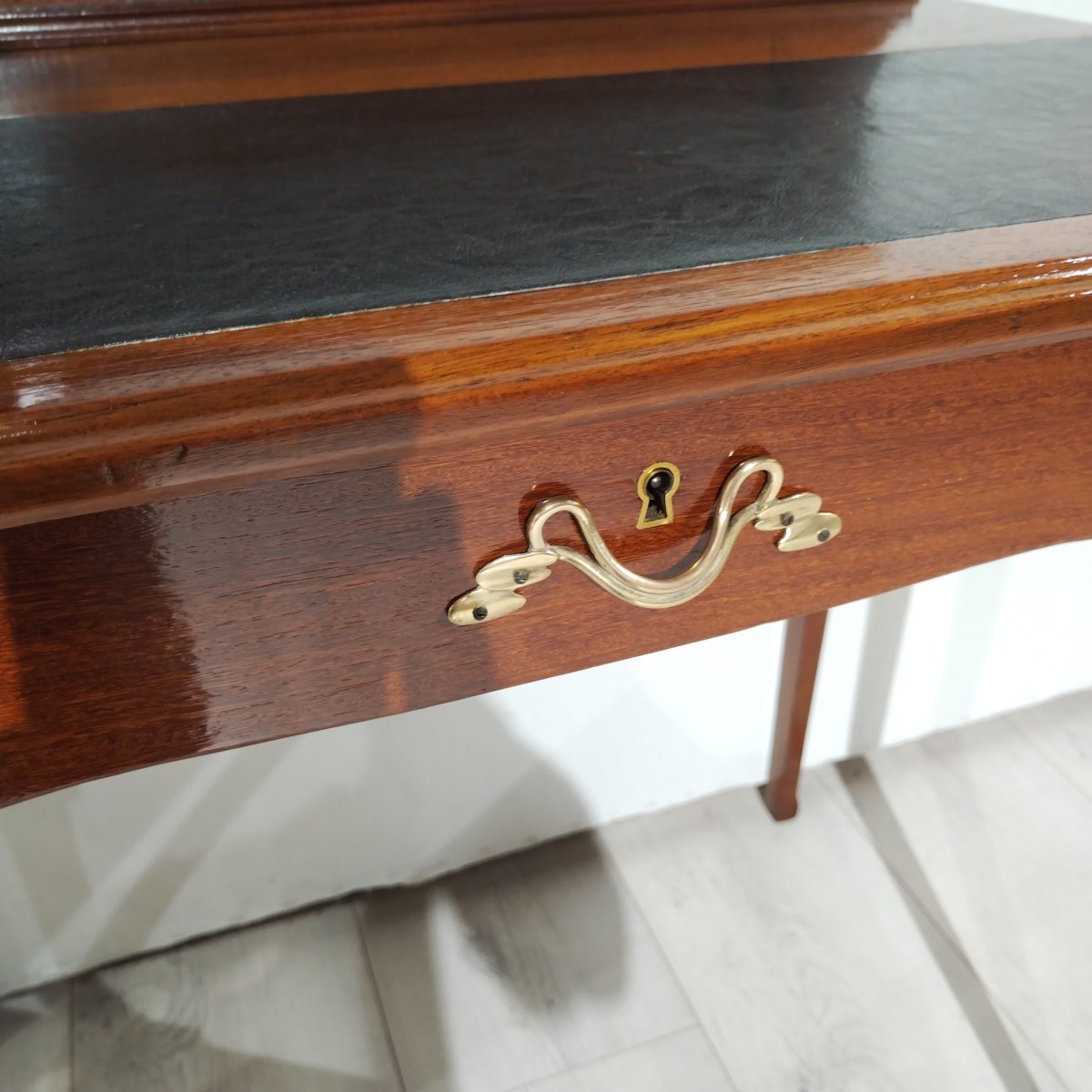 Art Nouveau Desk-photo-1