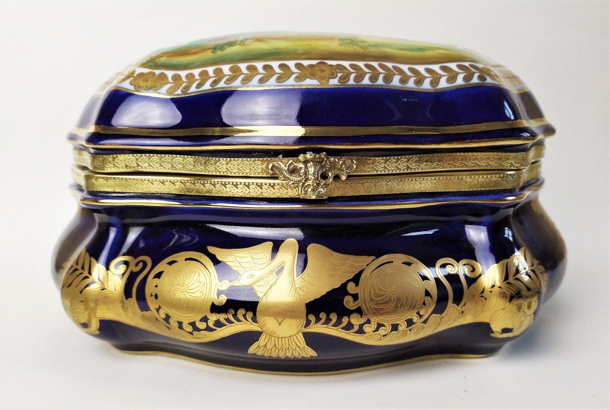 Hand Painted Porcelain Box-photo-3