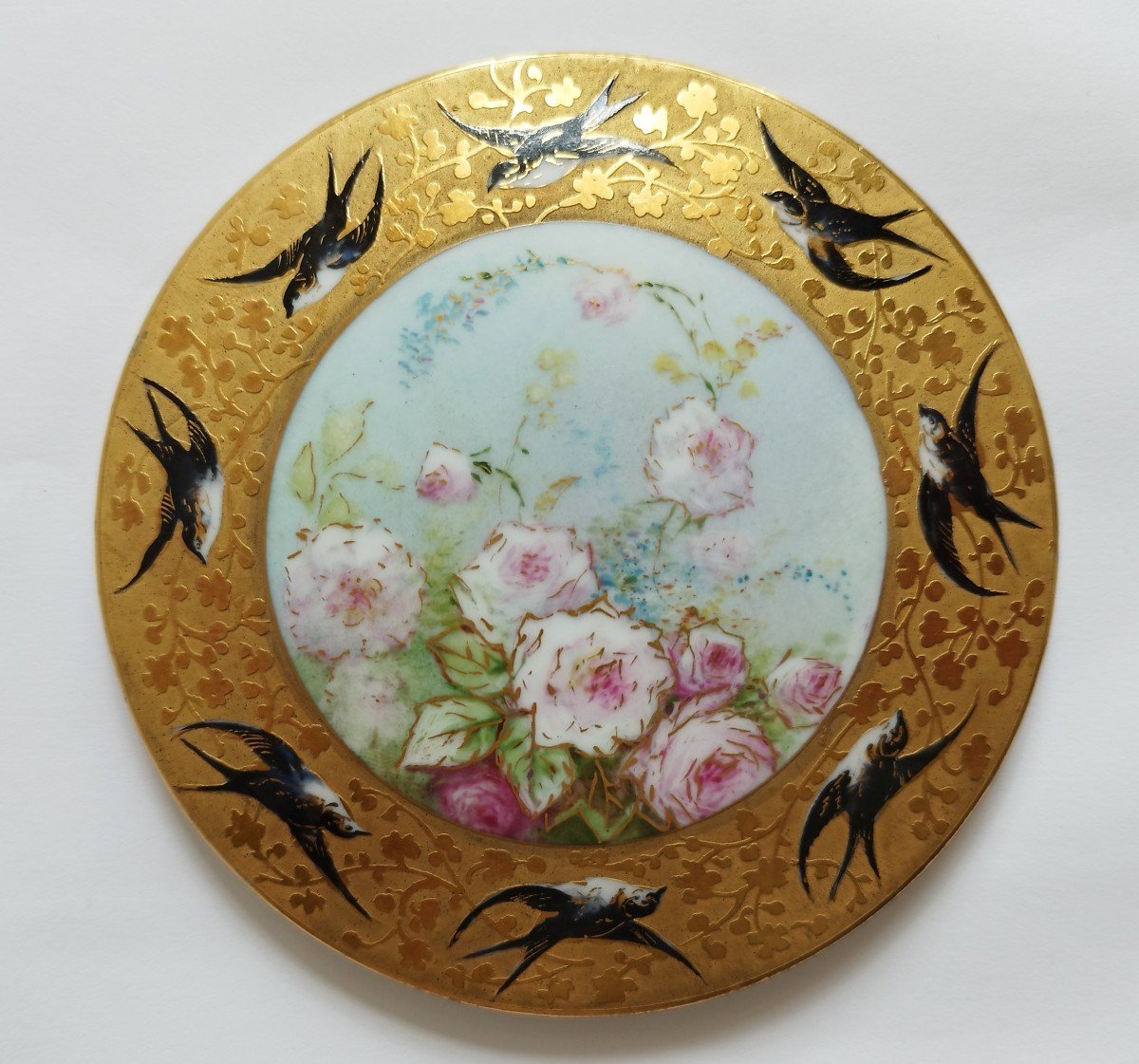 Hand Painted Porcelain Box Decorated With Roses And Swallows-photo-1