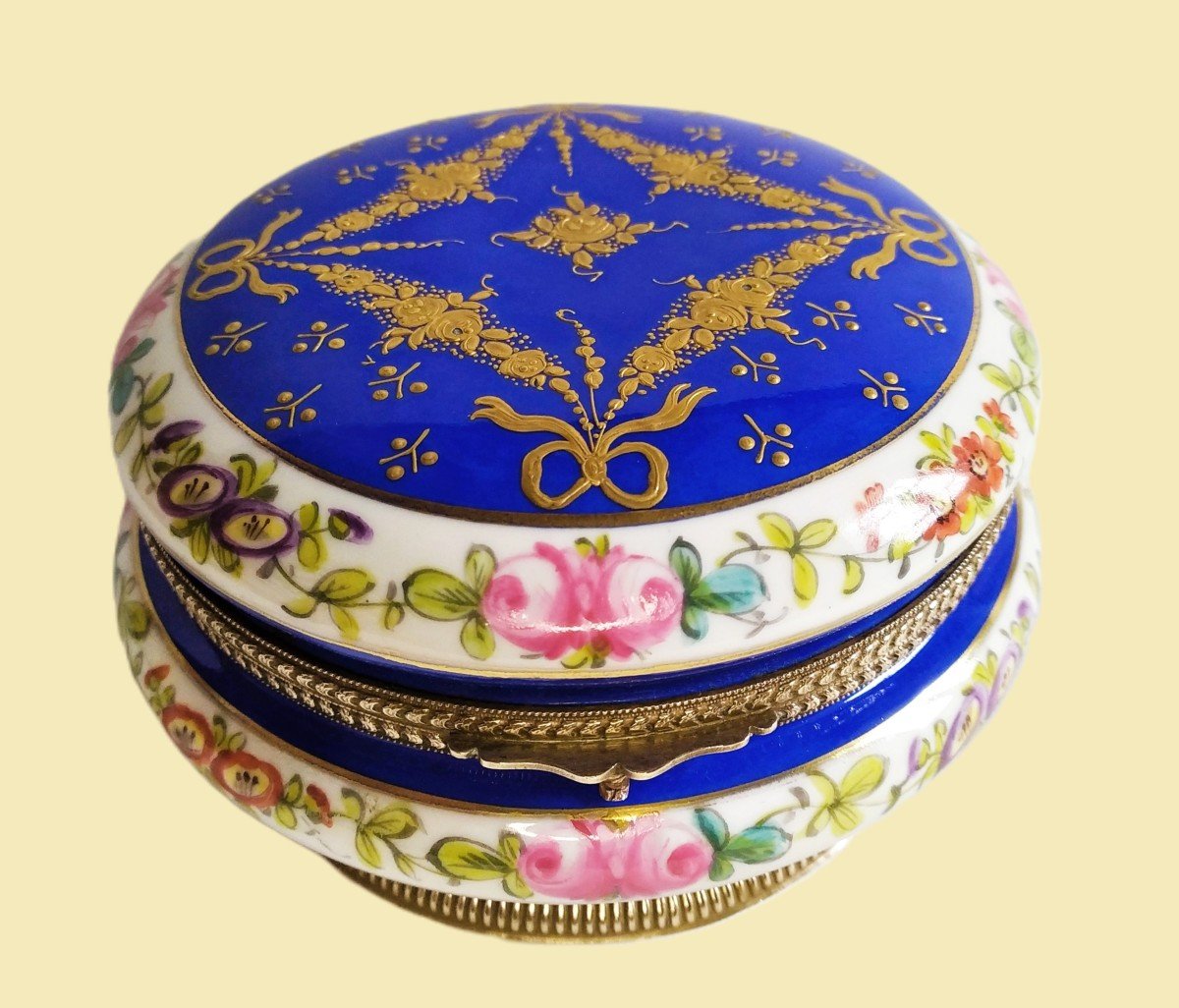 Boite à Bijoux Coffret En Porcelaine Jules Tiélès Peinte à La Main