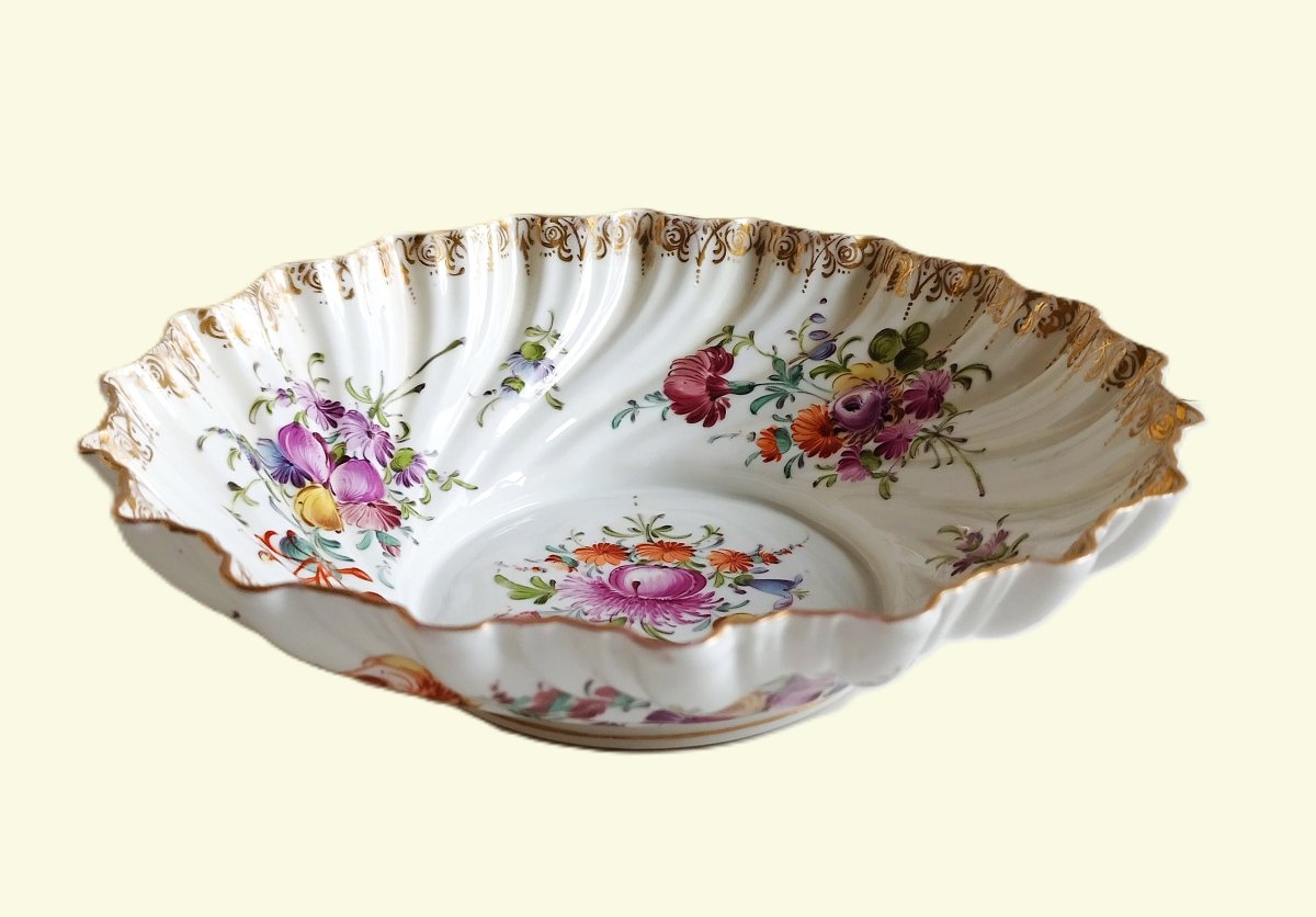 Hand Painted Porcelain Scalloped Bowl From Germany-photo-2
