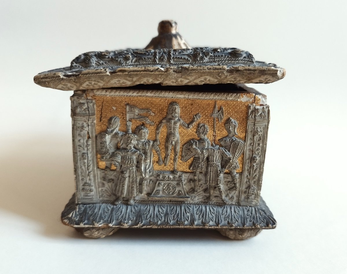 Italian Pastiglia Box 15th Century-photo-2