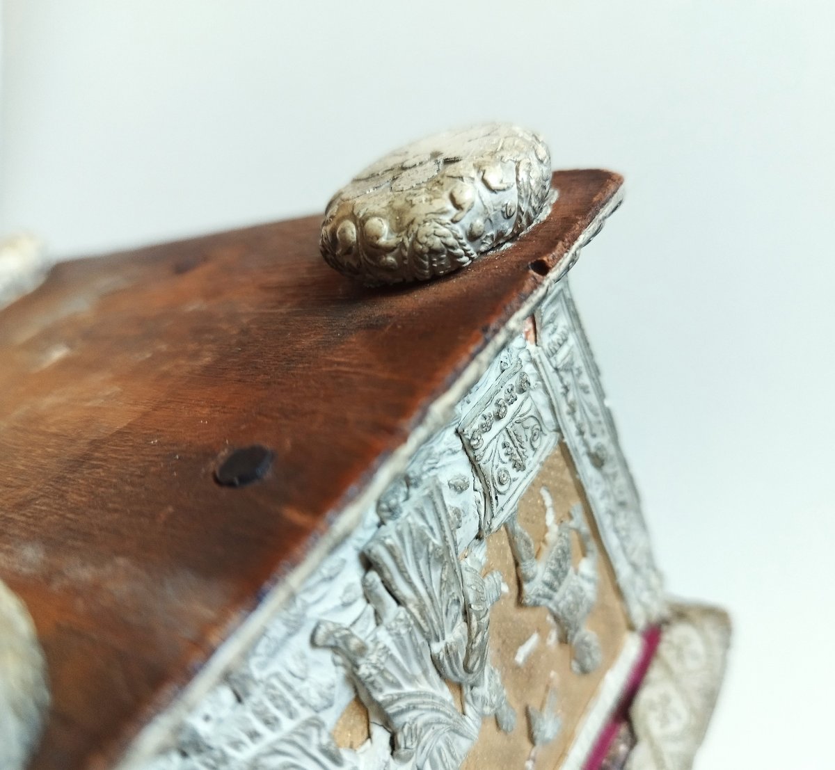 Italian Pastiglia Box 15th Century-photo-8