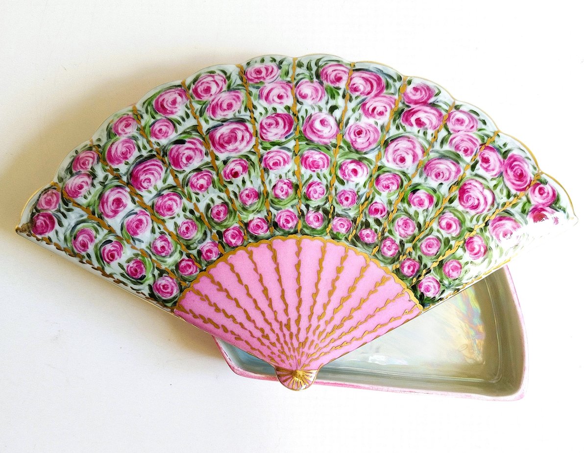 Boîte à bijoux bonbonnière en porcelaine de Limoges peinte à la main signé et daté -photo-2