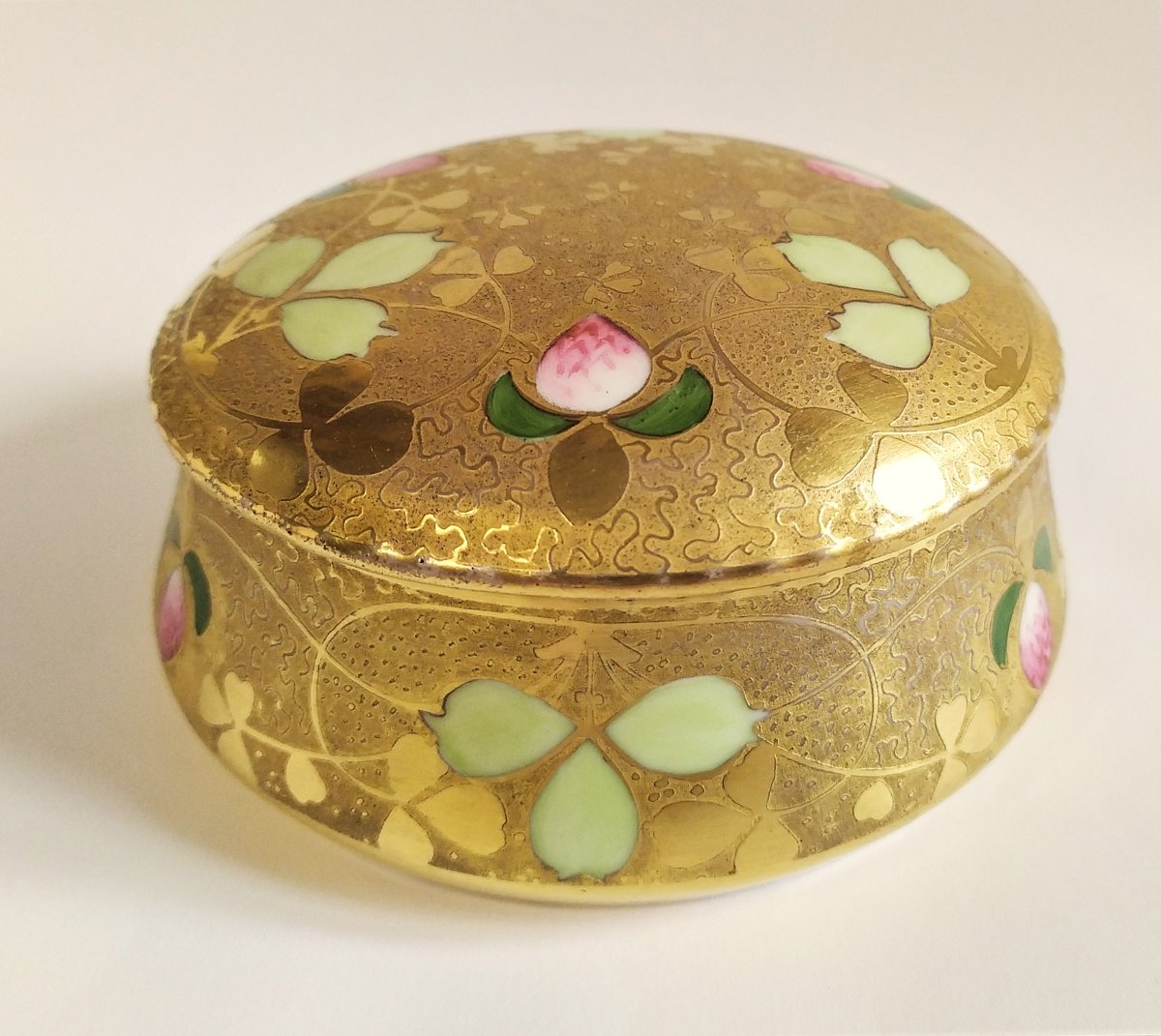 Limoges Boite En Porcelaine Peinte  à la Main Art Nouveau-photo-3