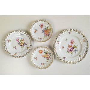 Assiettes En Porcelaine Peinte De Saxe 19ème