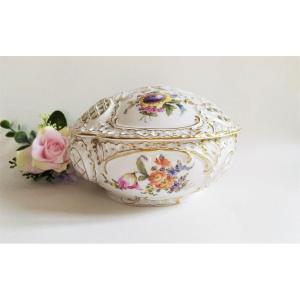 Carl Schumann Porcelain Jewelry Box Hand Painted 