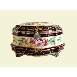 Coffret à bijoux porcelaine peinte décor de roses G.Ribierre