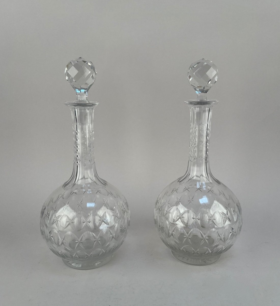 Deux Carafes à Vin En Cristal De Baccarat Modèle Lucullus-photo-2