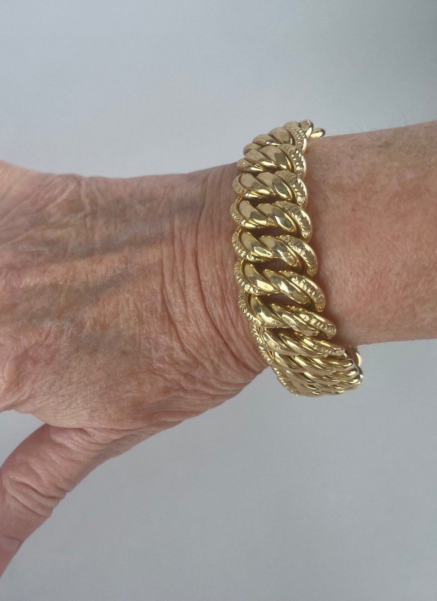 American Curb Bracelet In Gold-photo-1
